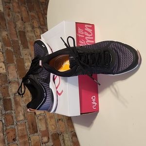 NWT Rykä Graphite Black Mesh Training Sneakers Size 10